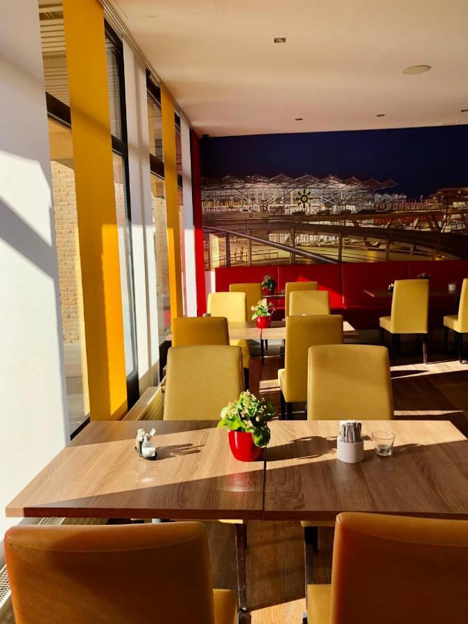 Montana Hotel Koeln-Bonn Airport 트로이스도르프 외부 사진